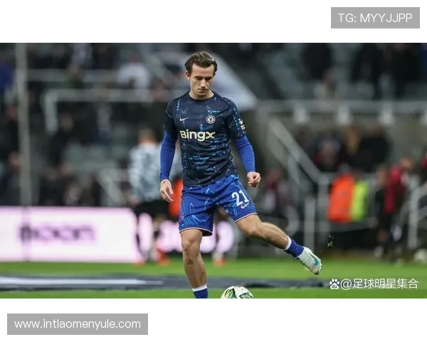 水晶宫队的著名球员盘点：曾经的明星与现役主力的职业生涯